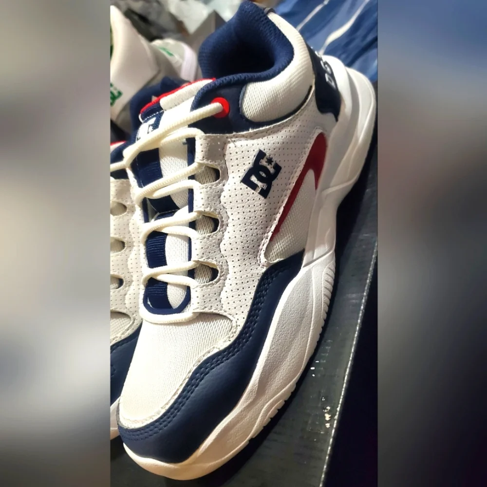 DC Decel SN Shoes, New In Original Box!! Mens 9 - Picture 3 of 11